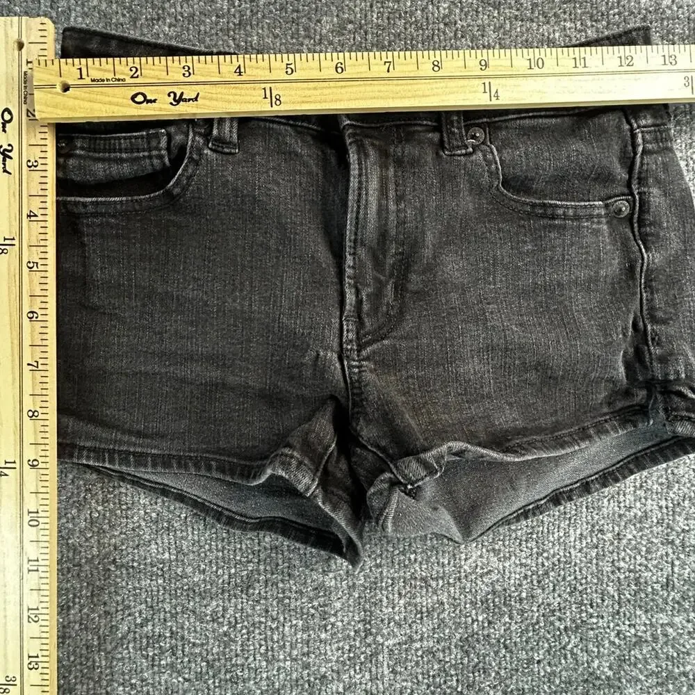 American Eagle AEO Denim X4 Women’s 0 Black Cuffed Jean Shorts